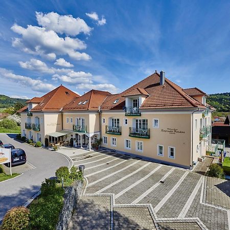 Akzent Hotel Bayerwald-Residenz Neukirchen  Екстер'єр фото